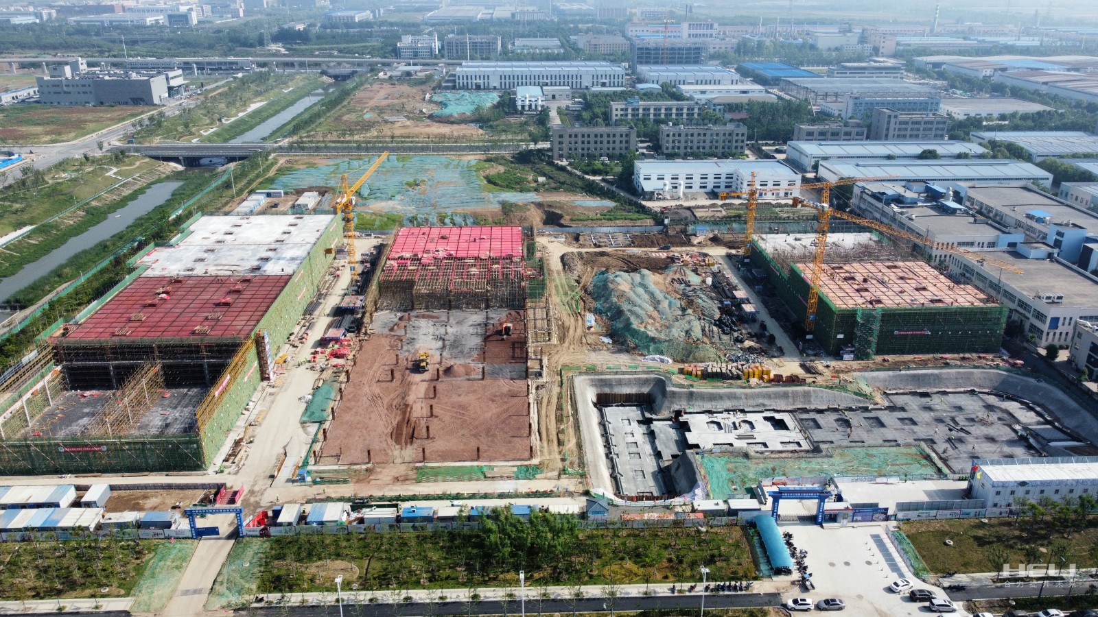 和鼎機電鋰電三期項目施工現場(chǎng)全貌.jpg